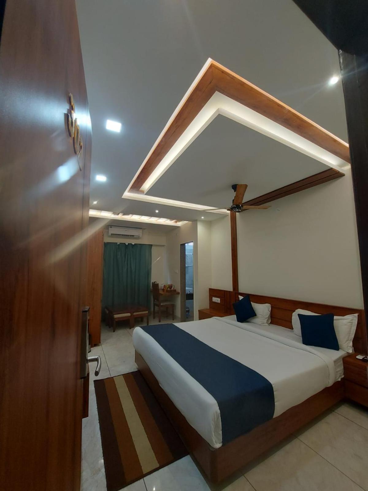 Naimisharanya Maharastra Bhavan Atithi Grah מראה חיצוני תמונה